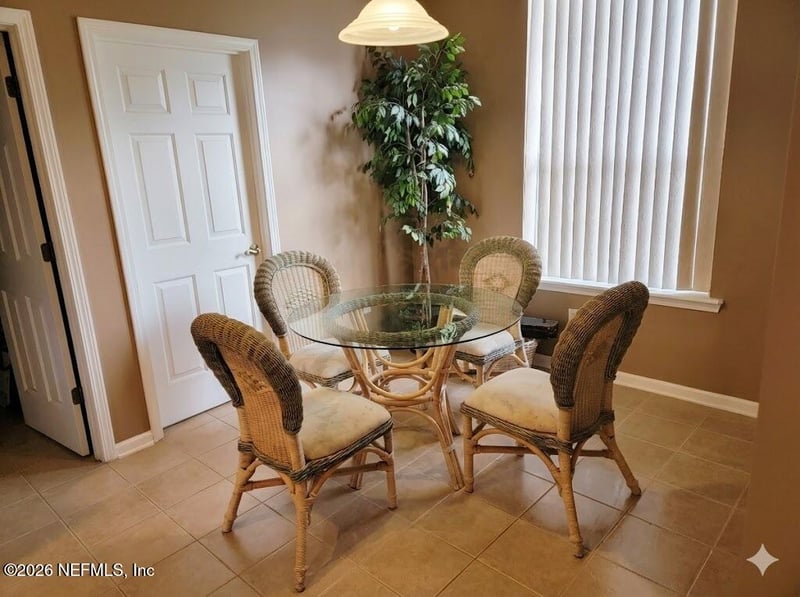 932 Oxford Dr, St Augustine, FL 32084