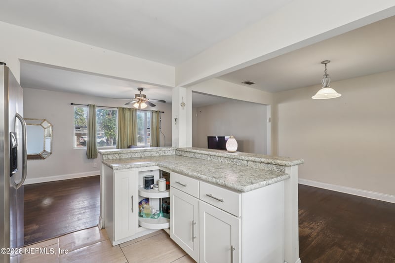 6050 Glenn Rose Dr, Jacksonville, FL 32277