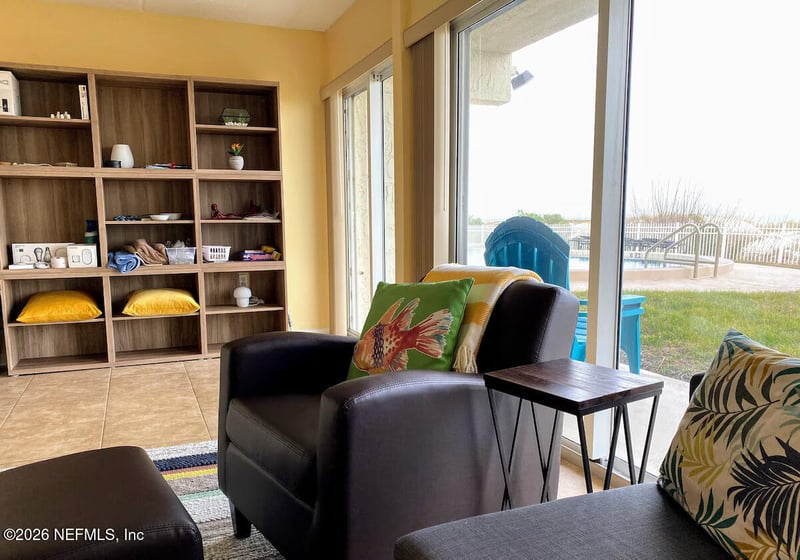 10 11th Ave #102, Jacksonville Beach, FL 32250