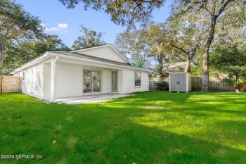 751 Camelia St, Atlantic Beach, FL 32233