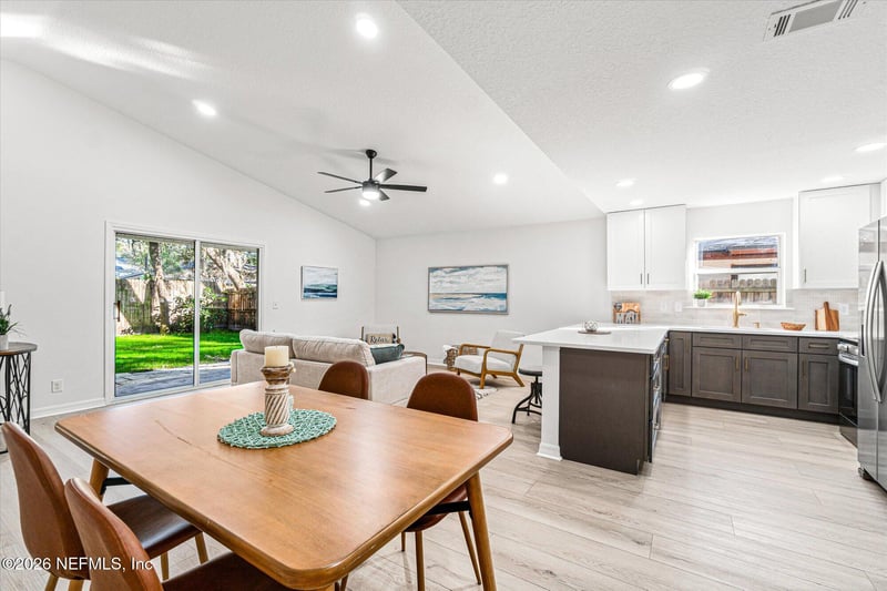 751 Camelia St, Atlantic Beach, FL 32233