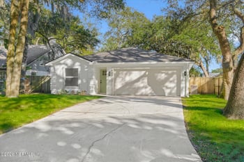 751 Camelia St, Atlantic Beach, FL 32233