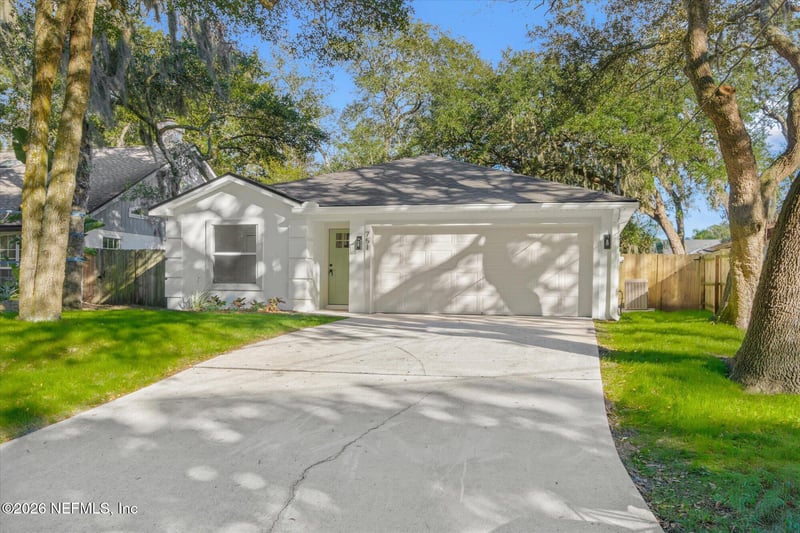 751 Camelia St, Atlantic Beach, FL 32233