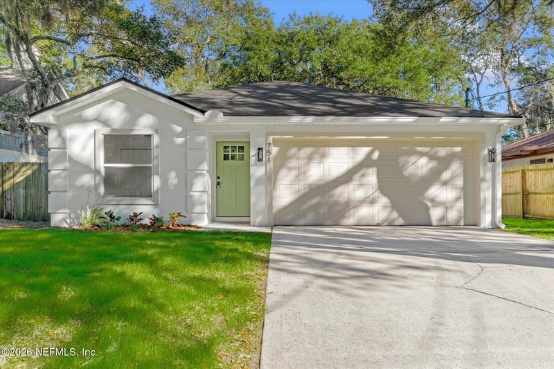 751 Camelia St, Atlantic Beach, FL 32233