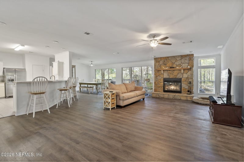 2490 Violet Way, Middleburg, FL 32068