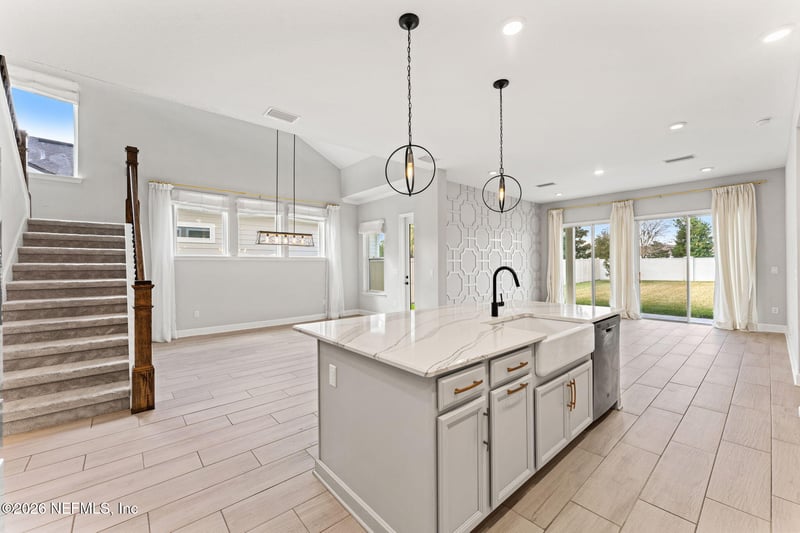 10761 Aventura Dr, Jacksonville, FL 32256