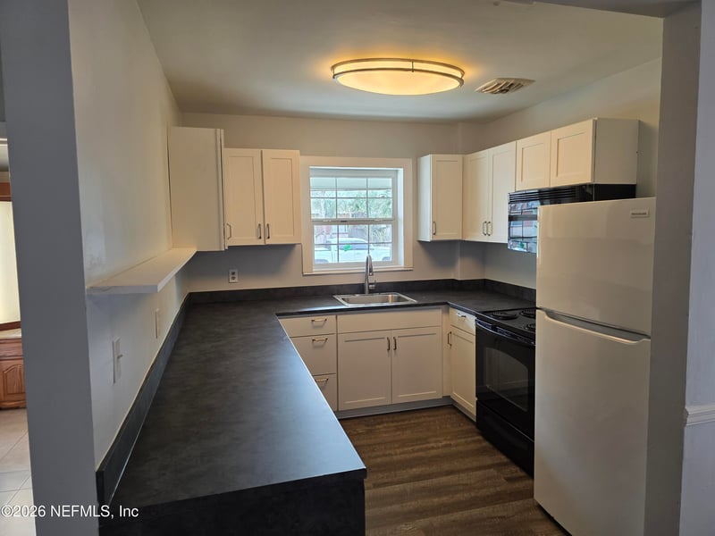 6159 Autlan Dr, Jacksonville, FL 32210