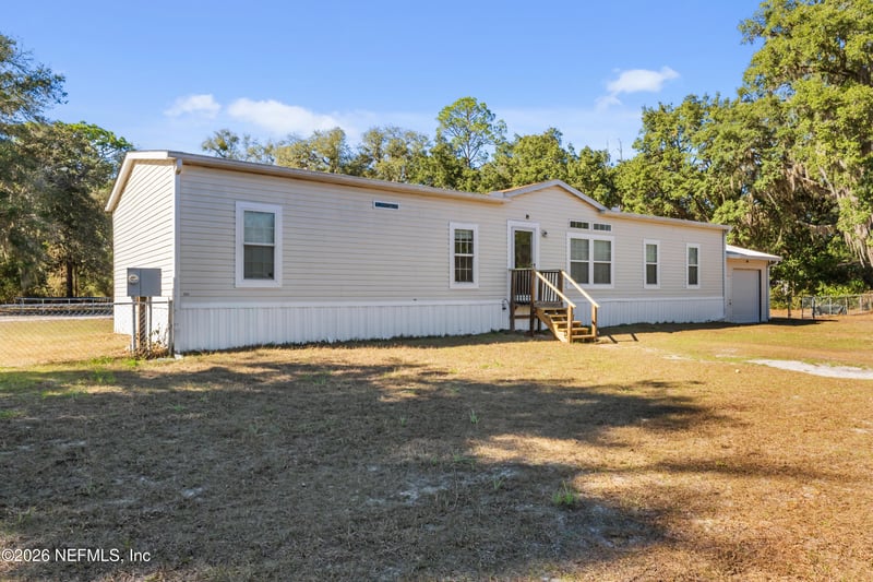 107 Tyre Rd, Palatka, FL 32177