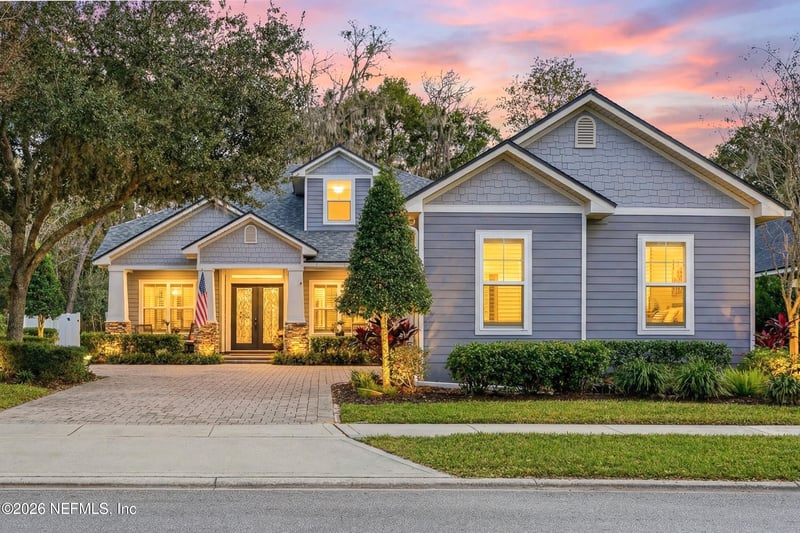 560 Sternwheel Dr, St Johns, FL 32259