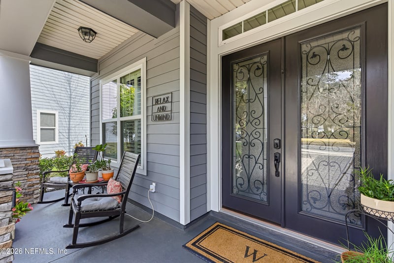 560 Sternwheel Dr, St Johns, FL 32259