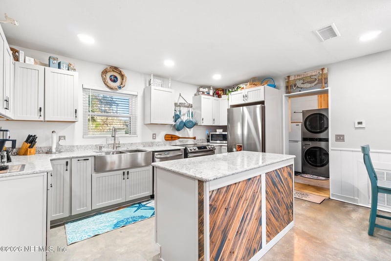 200 Bass Dr, Crescent, FL 32112