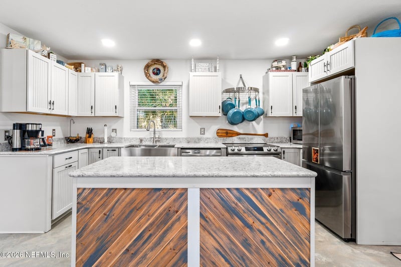 200 Bass Dr, Crescent, FL 32112