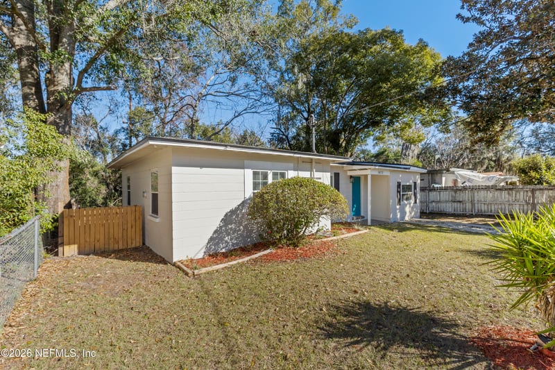 5873 Oaklane Dr, Jacksonville, FL 32244