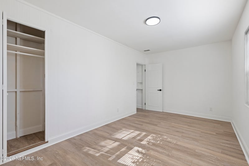 5873 Oaklane Dr, Jacksonville, FL 32244