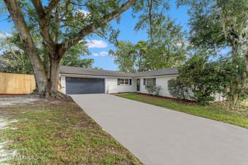 1563 Larhaz Ct, Orange Park, FL 32073