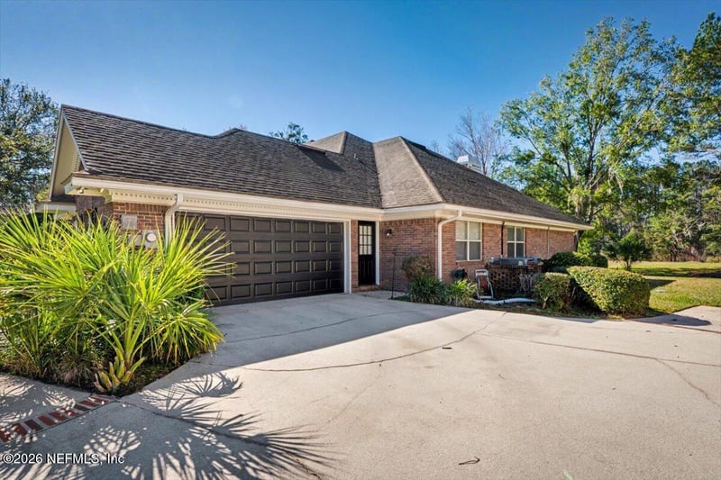 586 Thornwood Ln, Orange Park, FL 32073