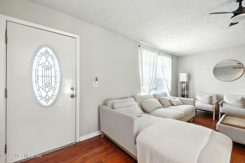 11599 Lake Ride Dr, Jacksonville, FL 32223