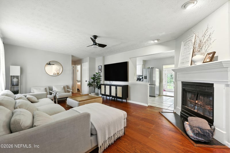 11599 Lake Ride Dr, Jacksonville, FL 32223