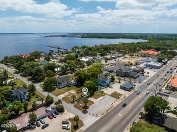 208 Orange Ave, Green Cove Springs, FL 32043