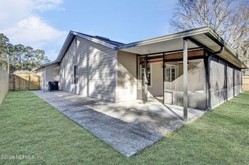 8335 Fire Fly Ln, Jacksonville, FL 32244