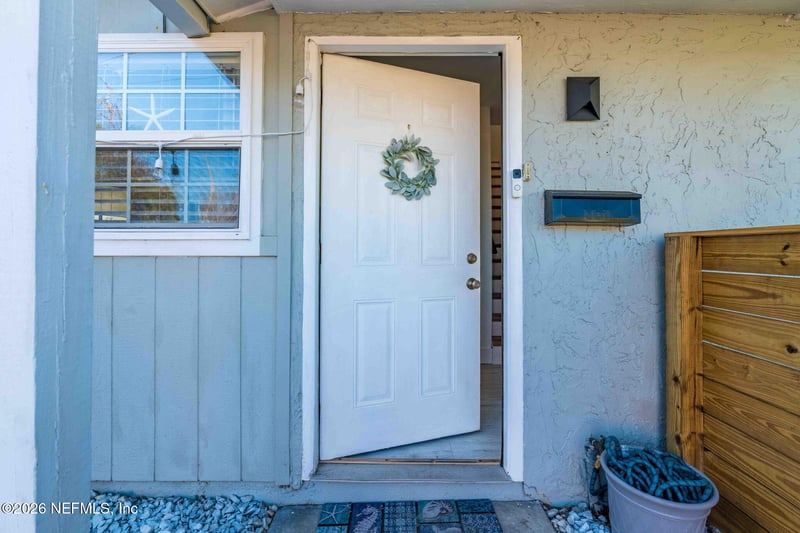 828 Cavalla Rd, Atlantic Beach, FL 32233