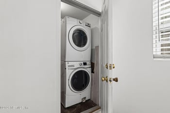 828 Cavalla Rd, Atlantic Beach, FL 32233