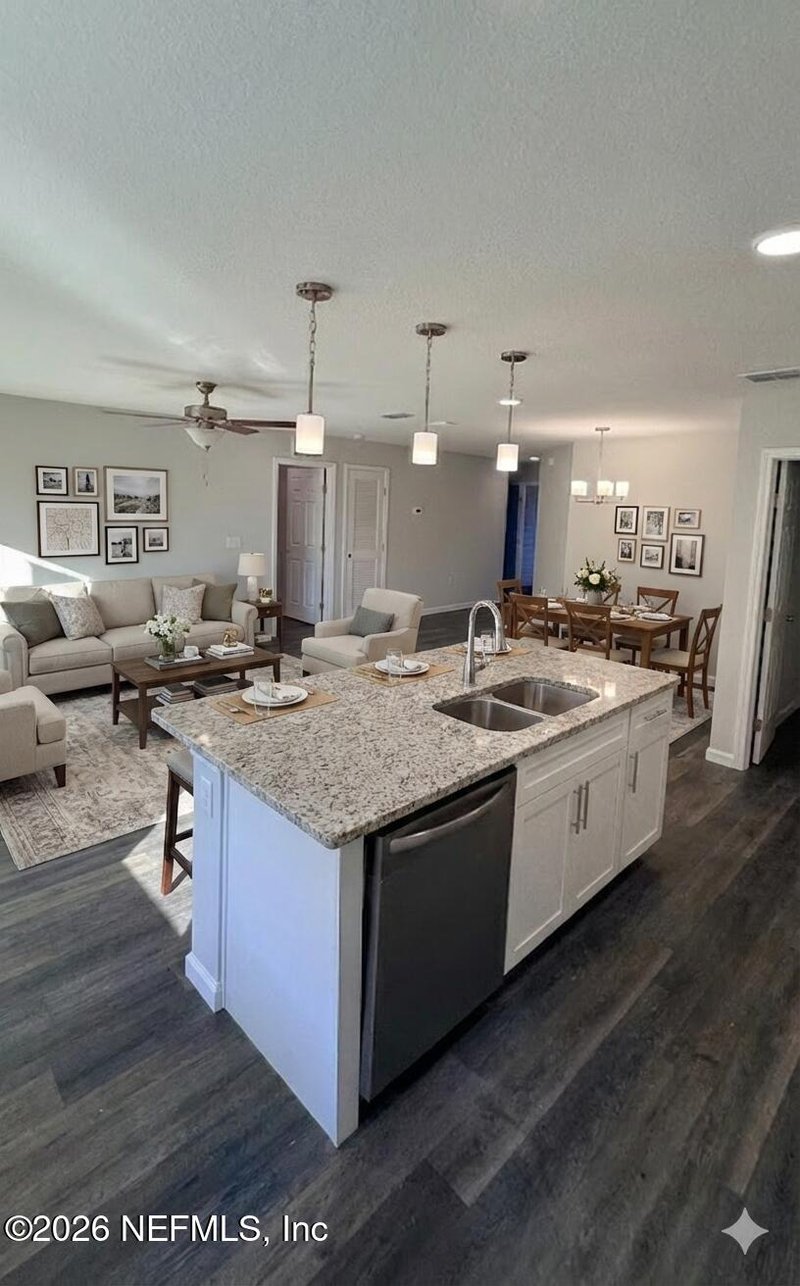 1082 Cahoon Rd, Jacksonville, FL 32221