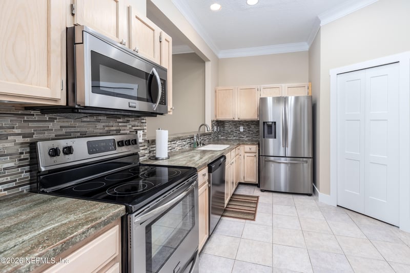 721 Tee Time Ln, St Johns, FL 32259