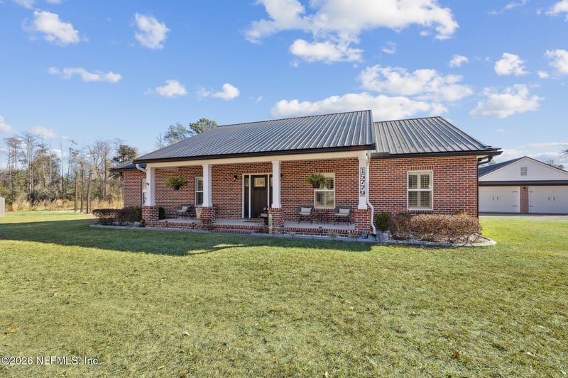 15779 Mohawk St, Glen St Mary, FL 32040