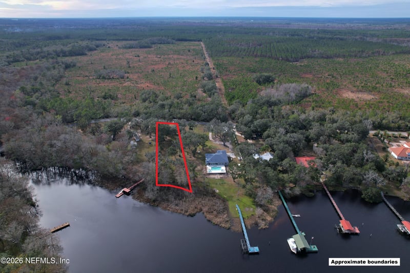 512 Cedar Creek Rd, Palatka, FL 32177