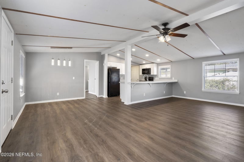 8145 Maple St, Jacksonville, FL 32244