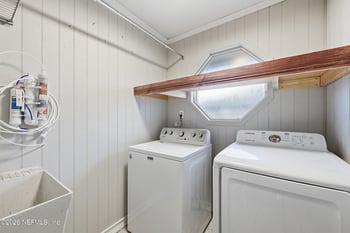 954 Lakeridge Dr, Orange Park, FL 32065