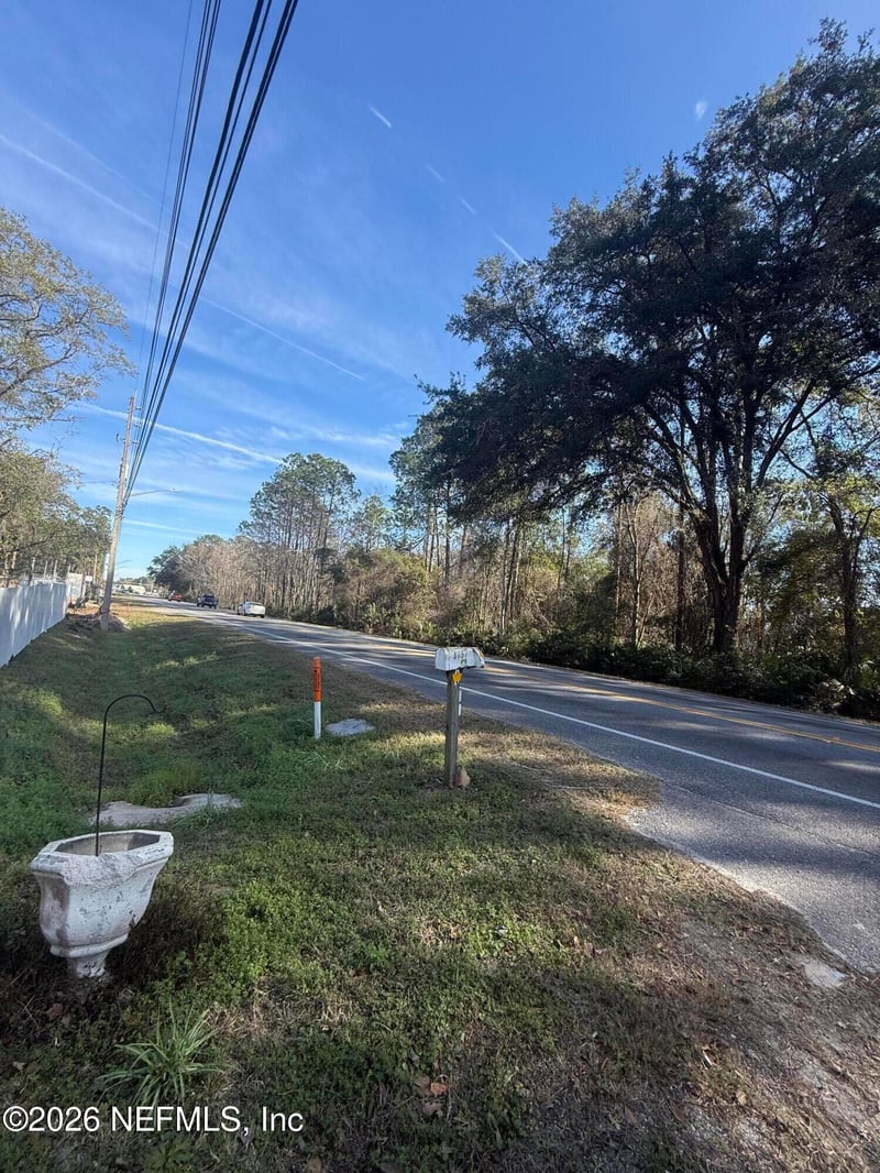 8657 Beaver St, Jacksonville, FL 32220