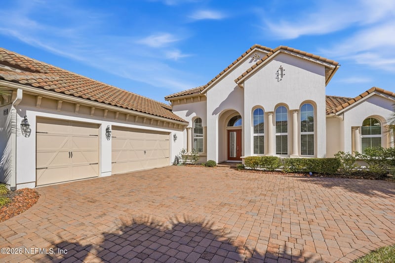 2937 Pescara Dr, Jacksonville, FL 32246