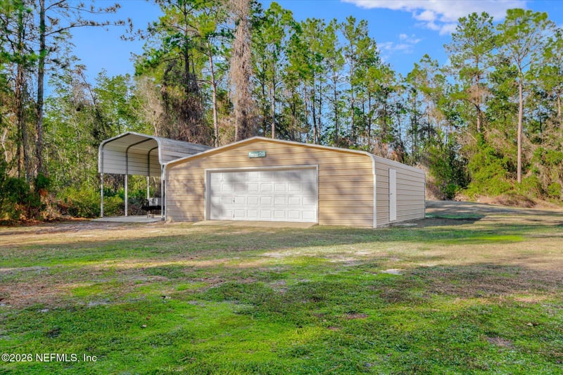 203 Pinecrest Cir, San Mateo, FL 32187