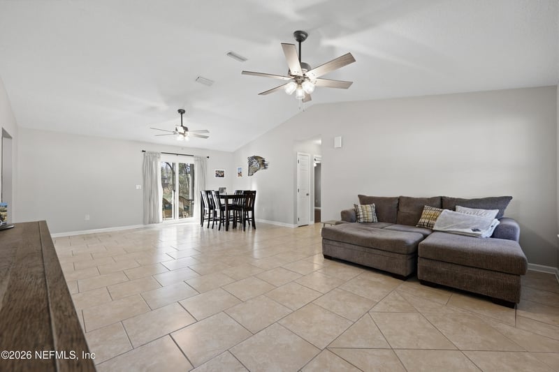 870 Hibernia Forest Dr, Fleming Island, FL 32003