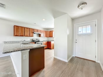 9487 Thorn Glen Rd, Jacksonville, FL 32208