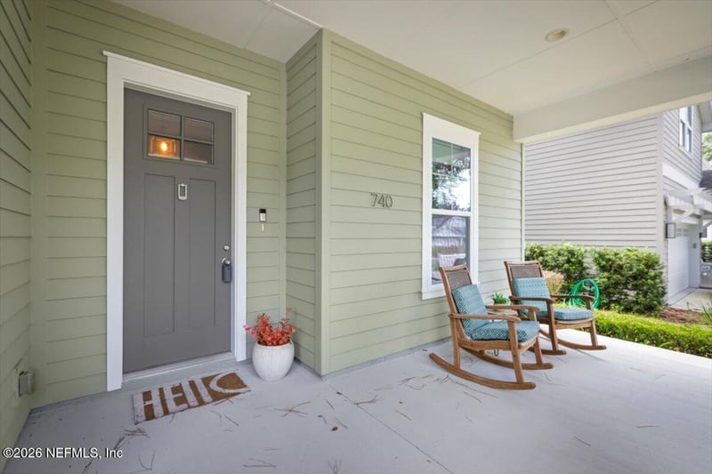 740 Paradise Ln, Atlantic Beach, FL 32233