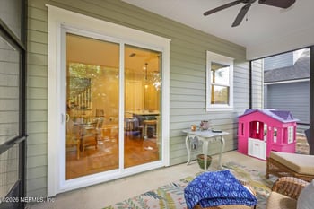 740 Paradise Ln, Atlantic Beach, FL 32233