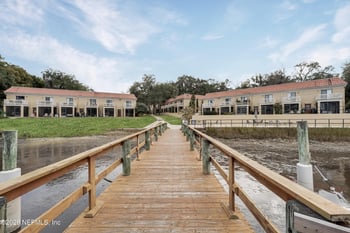 5811 Atlantic Blvd #201, Jacksonville, FL 32207