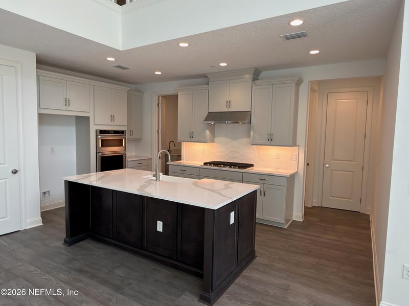 375 Oakmoss Dr, St Johns, FL 32259