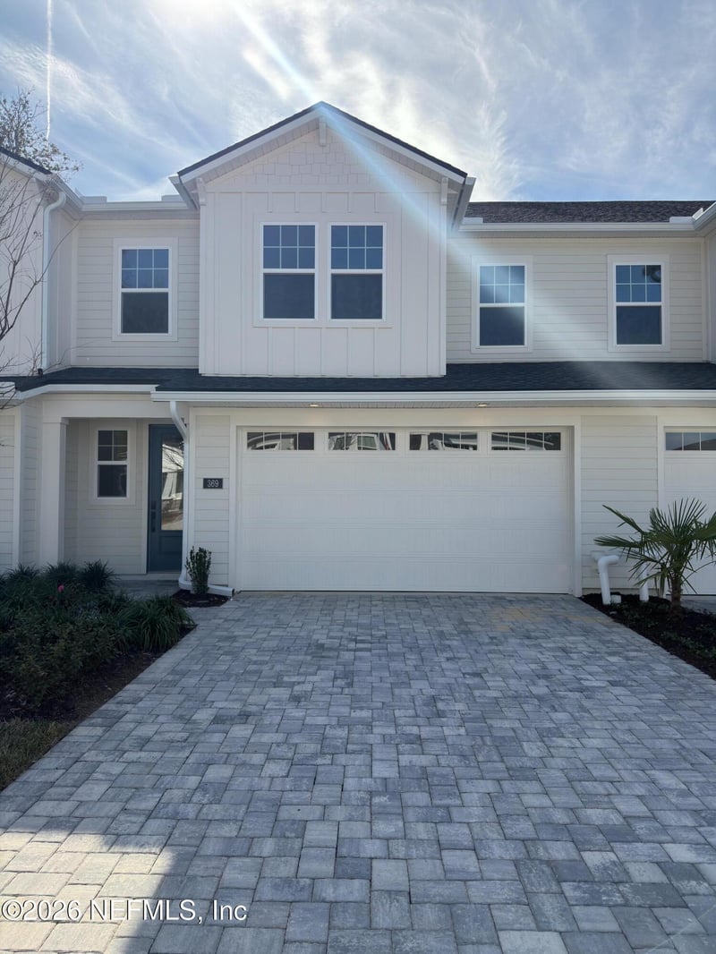 369 Oakmoss Dr, St Johns, FL 32259