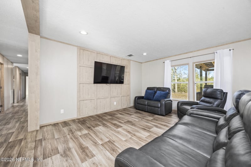 6849 Walker Pl, Live Oak, FL 32060