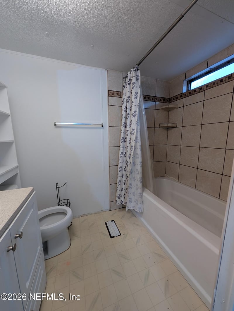 610 Evans Ave, Interlachen, FL 32148