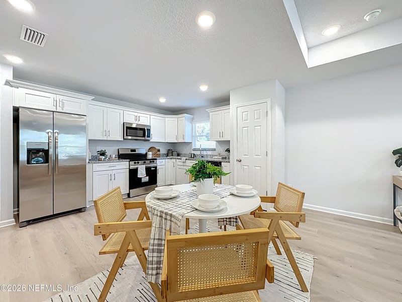 2147 Brackland St, Jacksonville, FL 32206