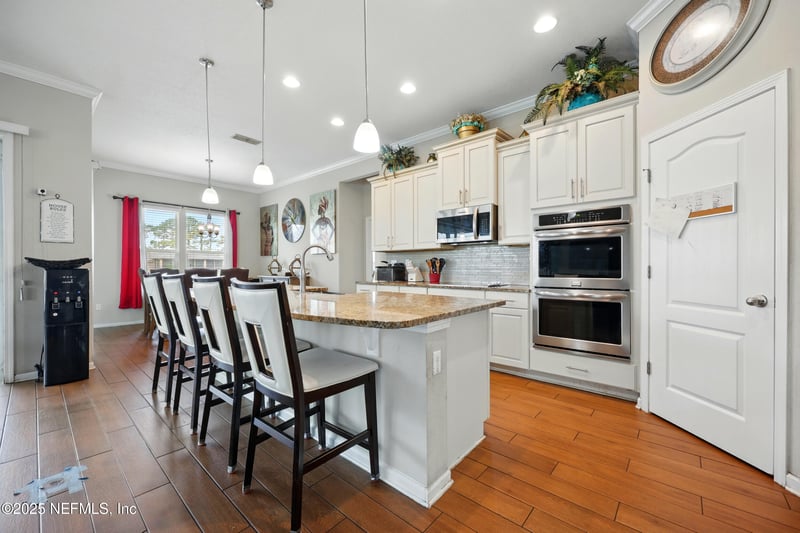 527 Northside Dr, Jacksonville, FL 32218