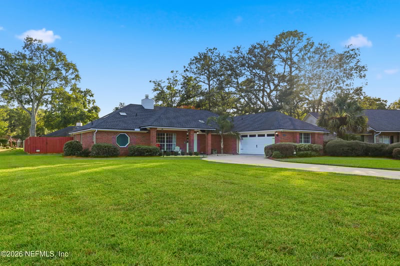 1904 St Marys Ct, Jacksonville, FL 32223