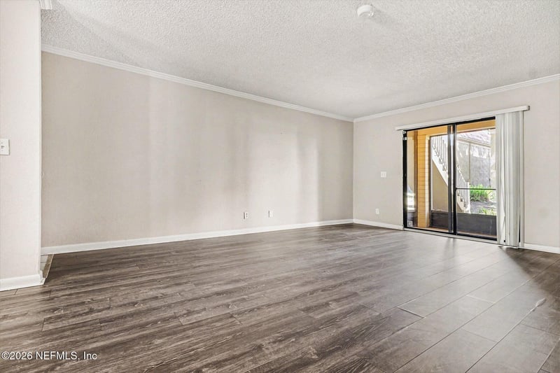 5811 Atlantic Blvd #211, Jacksonville, FL 32207