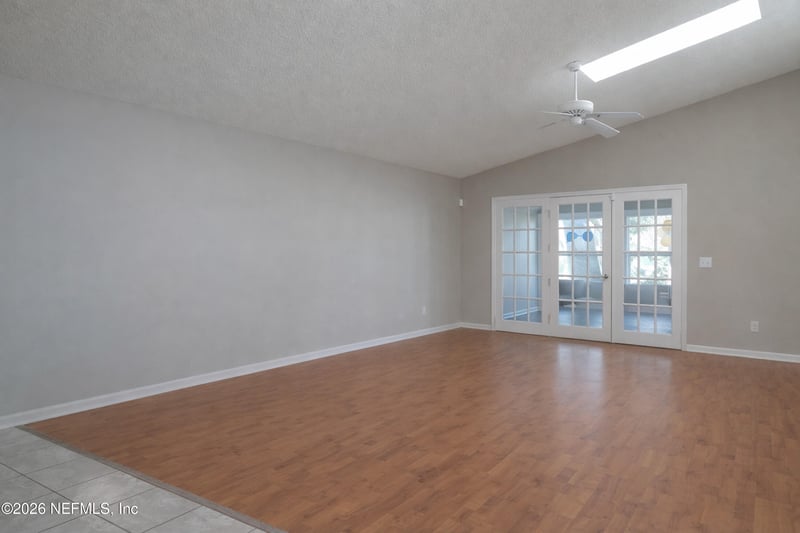 8226 Lake Woodbourne Dr, Jacksonville, FL 32217