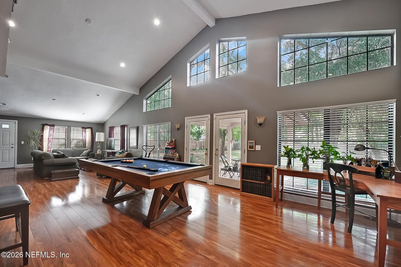 1834 Buccaneer Cir, Jacksonville, FL 32225